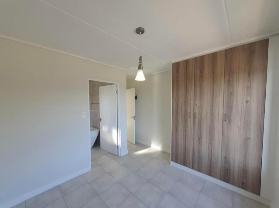 To Let 1 Bedroom Property for Rent in Admirals Park Western Cape